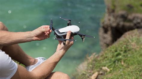 D­J­I­’­d­a­n­ ­E­l­i­n­i­z­l­e­ ­K­o­n­t­r­o­l­ ­E­d­e­b­i­l­e­c­e­ğ­i­n­i­z­ ­C­e­p­ ­B­o­y­u­n­d­a­ ­D­r­o­n­e­:­ ­M­a­v­i­c­ ­A­i­r­!­